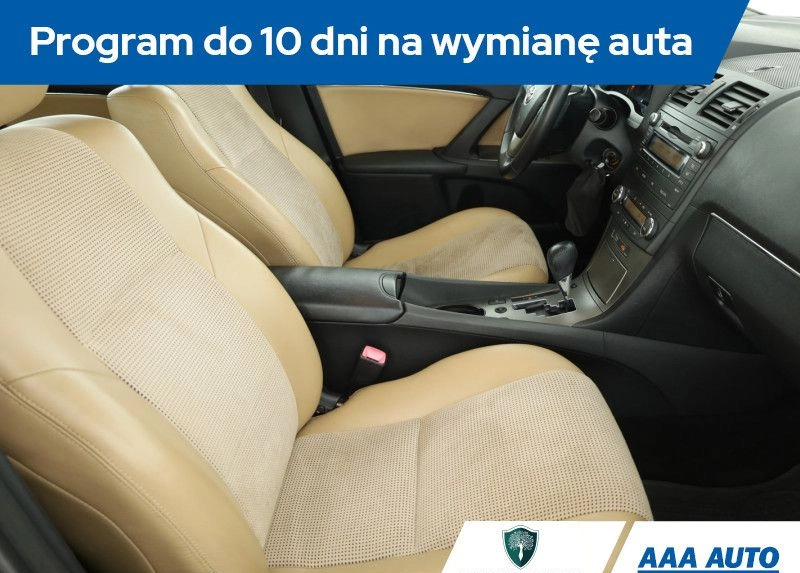 Toyota Avensis cena 33000 przebieg: 179066, rok produkcji 2009 z Strzelce Opolskie małe 191